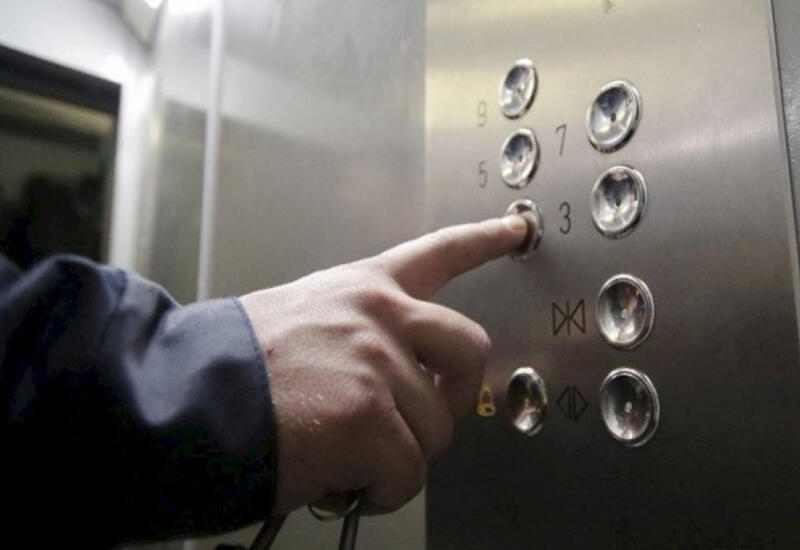 Bakıda liftdə qalan şəxs xilas edilib