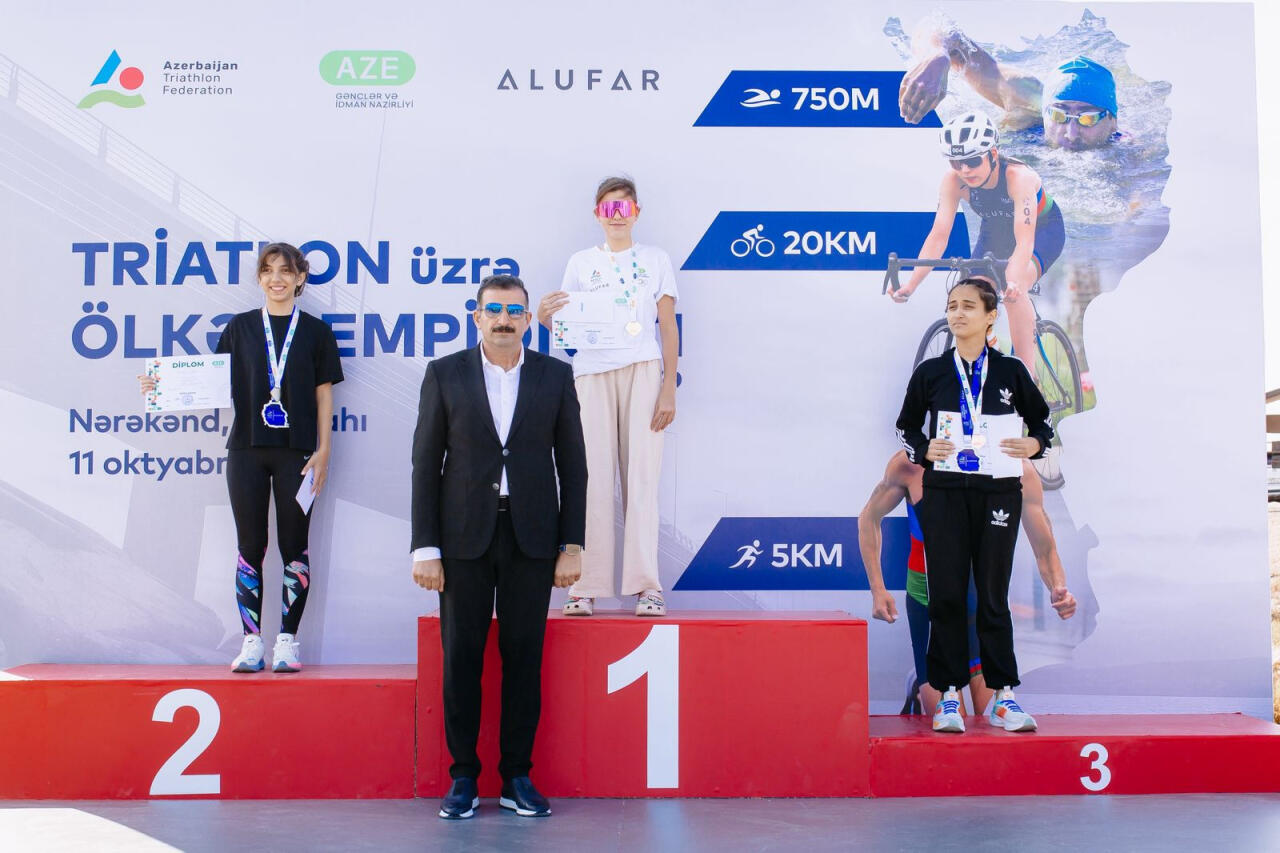 Pirallahıda triatlon üzrə ölkə çempionatı keçirilib