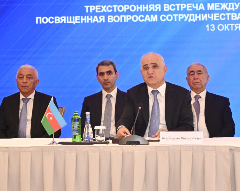 В Баку проходит трехсторонняя встреча Азербайджан – Иран – Россия