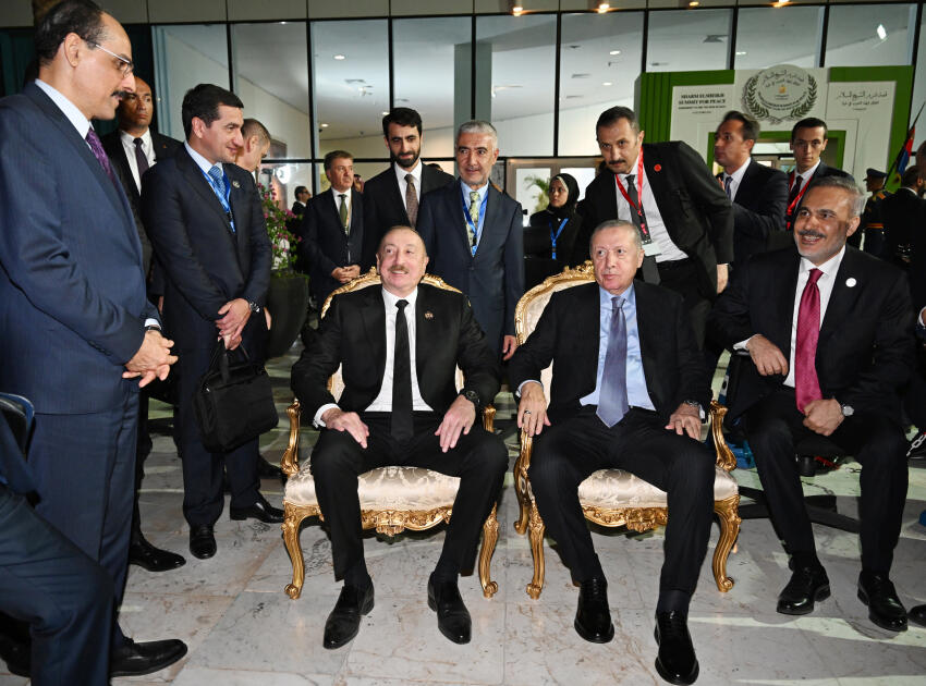 Президент Ильхам Алиев принял участие в Саммите мира по Ближнему Востоку