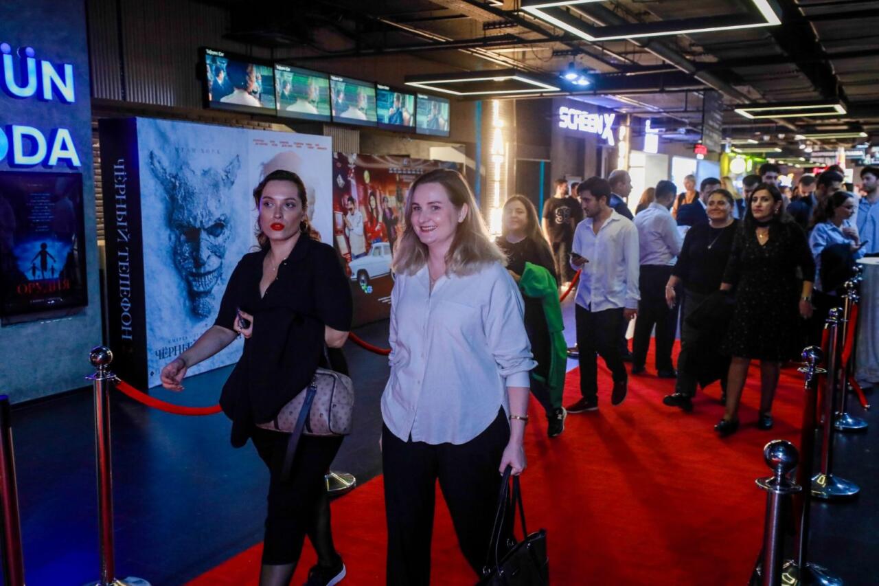 В Баку зажглась цифровая Вселенная в формате ScreenX и c виртуальной реальностью