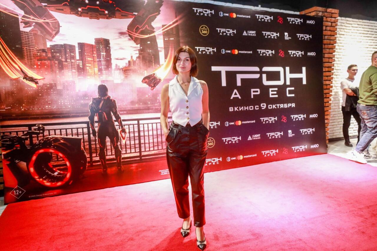 В Баку зажглась цифровая Вселенная в формате ScreenX и c виртуальной реальностью