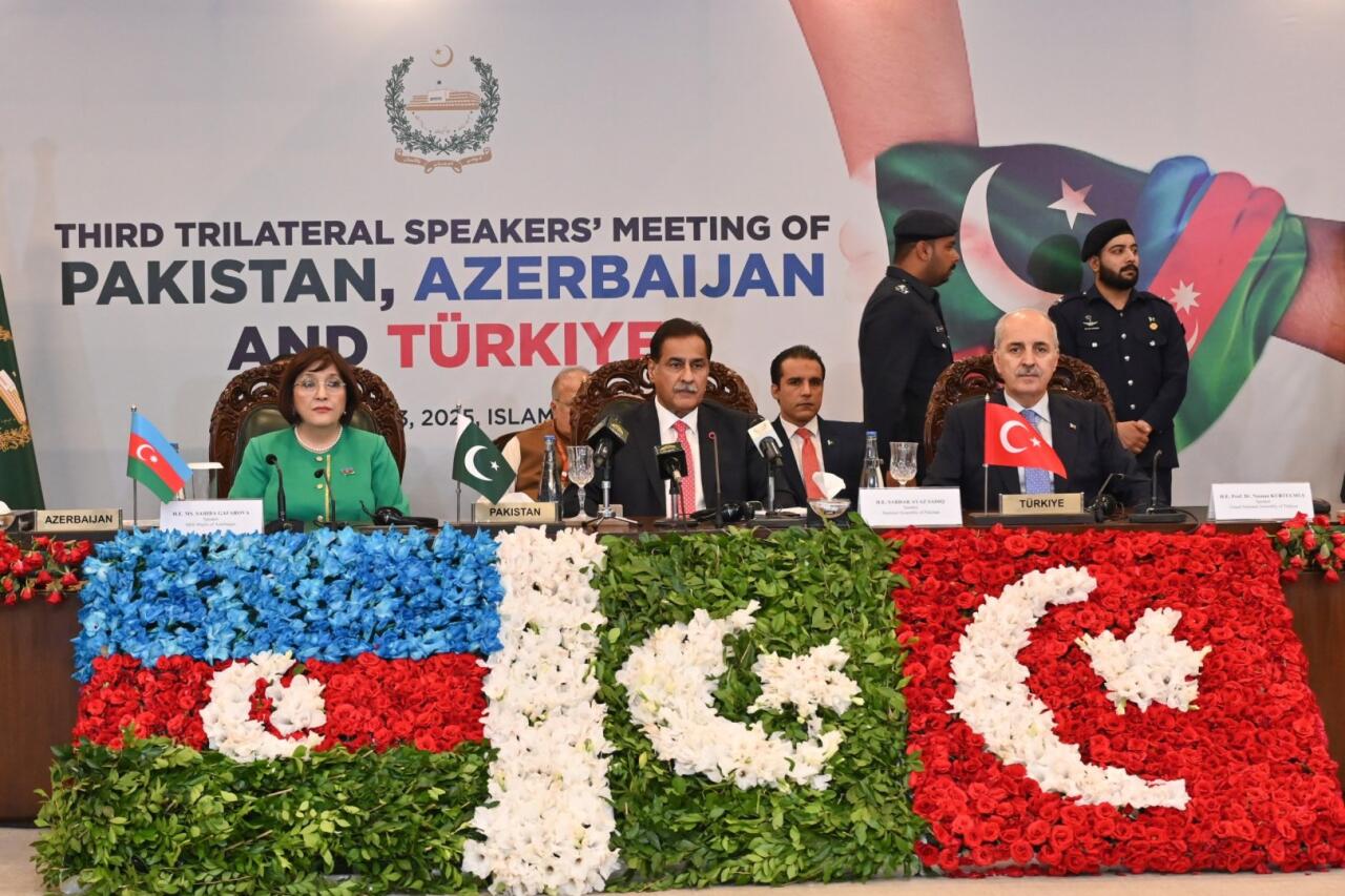 Parlament Sədrlərinin Üçtərəfli Görüşünün sonunda İslamabad Bəyannaməsi qəbul edilib