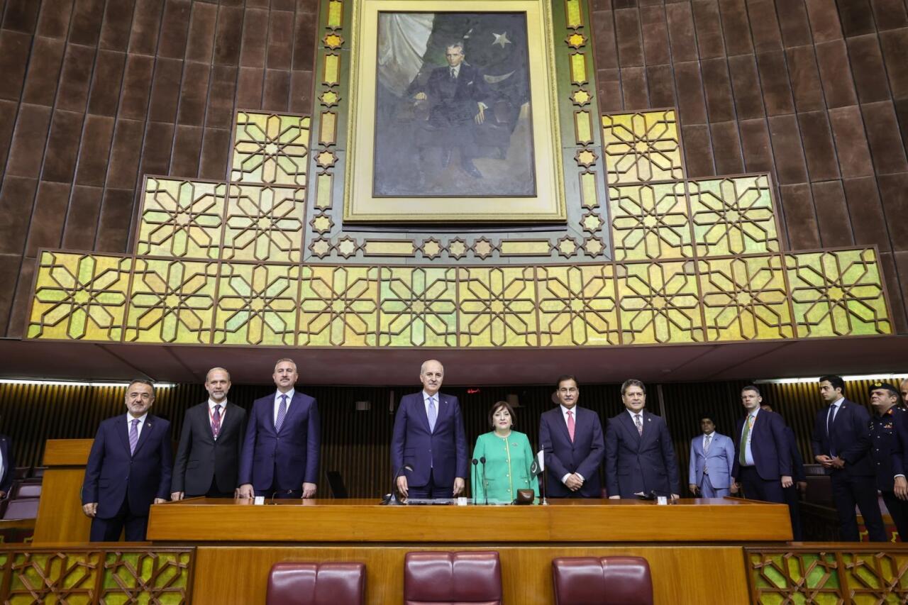 Parlament Sədrlərinin Üçtərəfli Görüşünün sonunda İslamabad Bəyannaməsi qəbul edilib