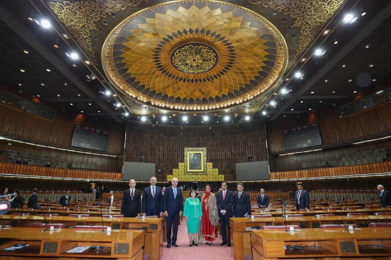 Parlament Sədrlərinin Üçtərəfli Görüşünün sonunda İslamabad Bəyannaməsi qəbul edilib