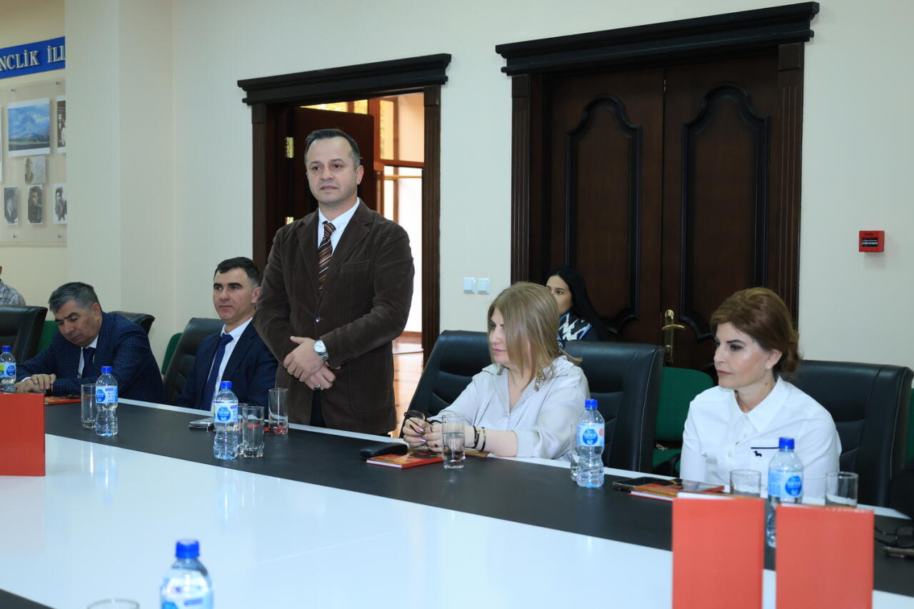 Daşkənddə Mahirə Nağıqızının özbək dilində çap olunan şeirlər toplusunun təqdimatı olub