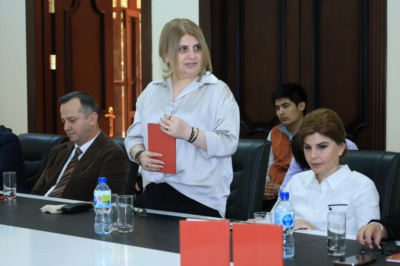 Daşkənddə Mahirə Nağıqızının özbək dilində çap olunan şeirlər toplusunun təqdimatı olub