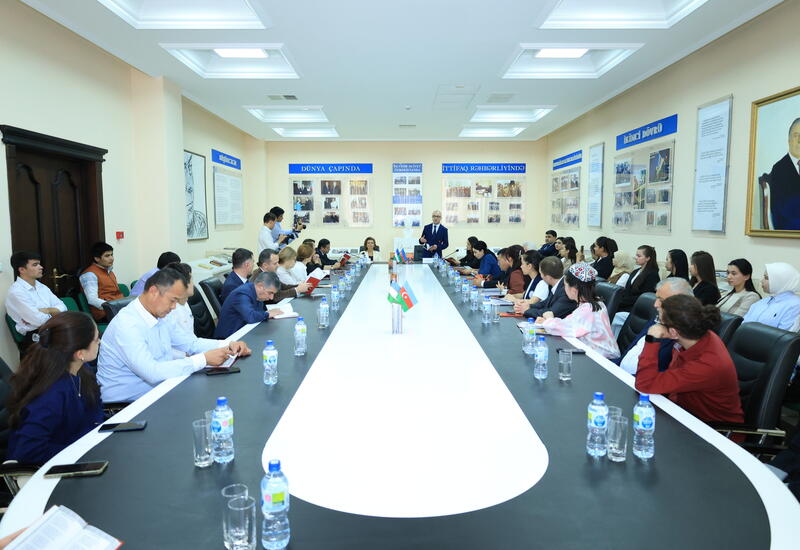 Daşkənddə Mahirə Nağıqızının özbək dilində çap olunan şeirlər toplusunun təqdimatı olub