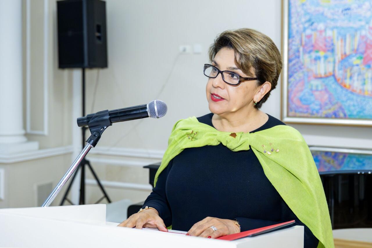 В Баку открылась выставка Музея Диего Риверы Анауакалли