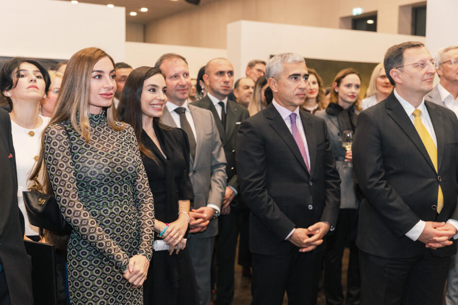 Leyla Əliyeva və Arzu Əliyeva Berlində MAMA “Ana təbiət” sərgisinin açılışında iştirak ediblər