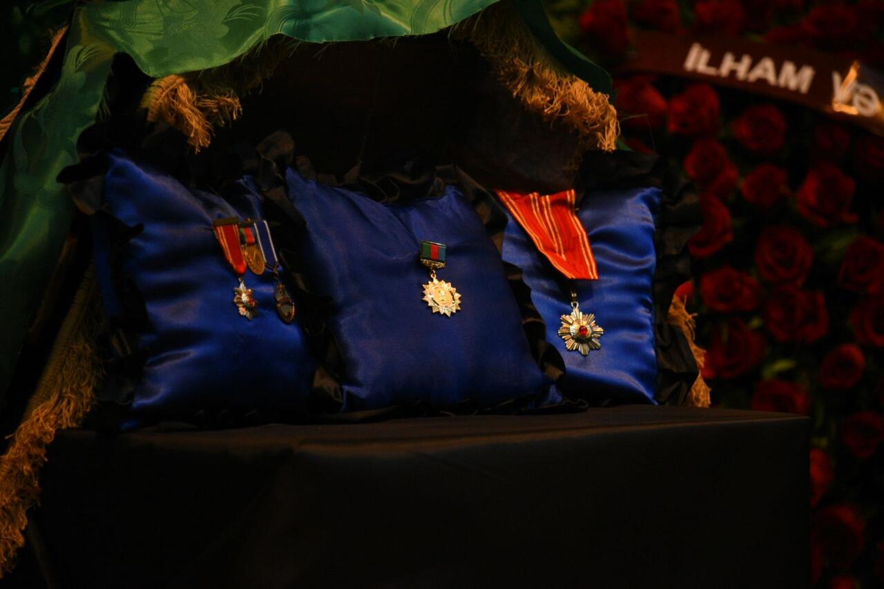 Xalq artisti Ramiz Quliyevlə vida mərasimi keçirilib