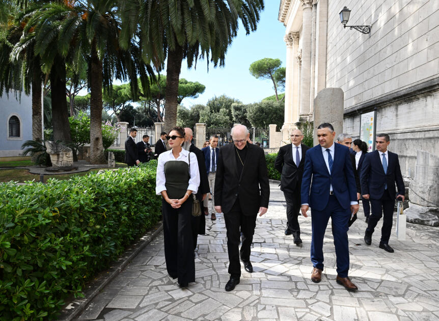 Birinci vitse-prezident Mehriban Əliyeva Vatikanda Müqəddəs Pavel Bazilikasında həyata keçirilən bərpa işləri ilə tanış olub