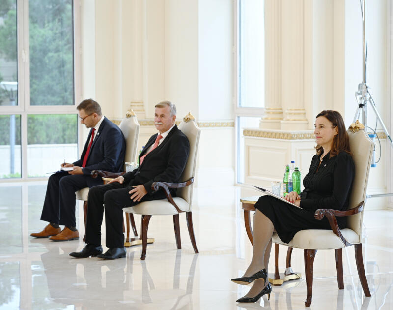 Президент Ильхам Алиев принял верительные грамоты новоназначенного главы представительства ЕС в Азербайджане