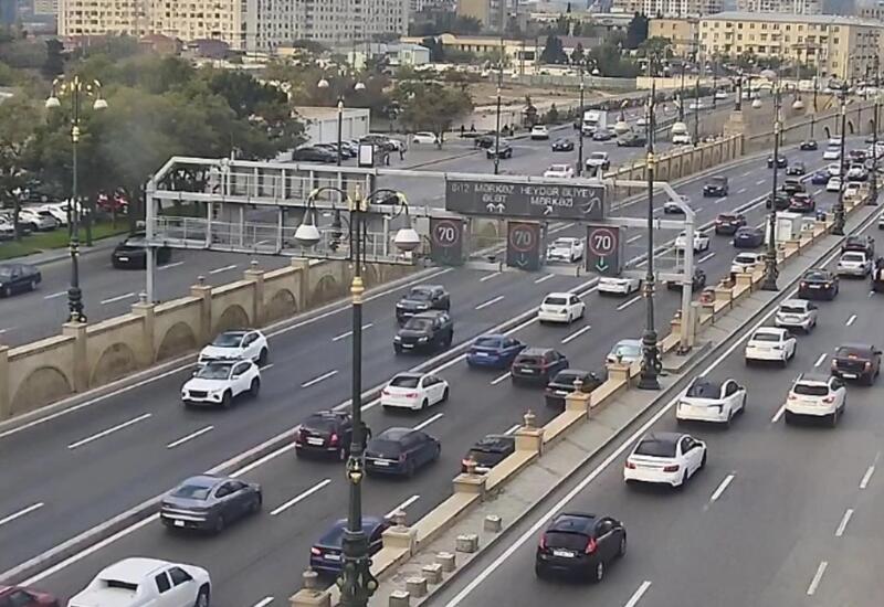 Paytaxtın 12 küçəsində tıxac var