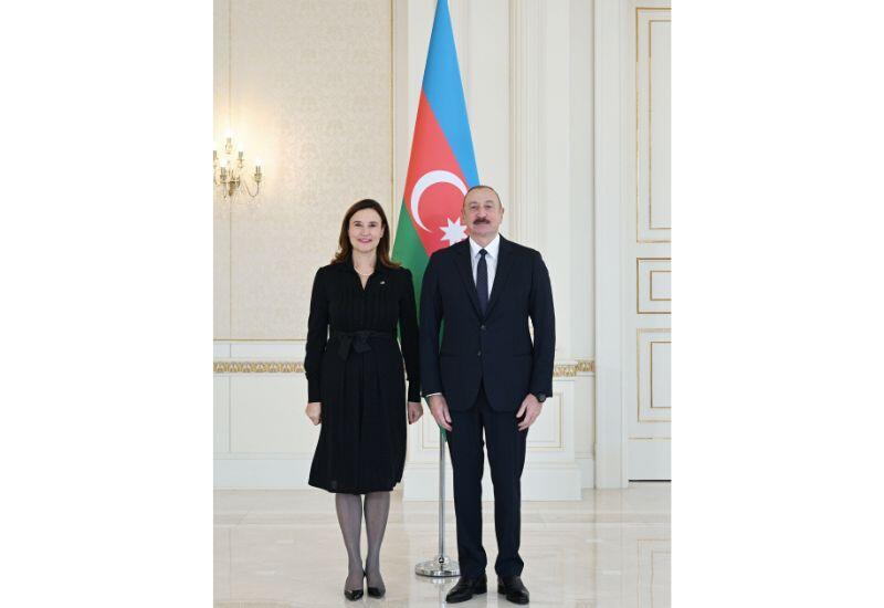 Президент Ильхам Алиев принял верительные грамоты новоназначенного главы представительства ЕС в Азербайджане