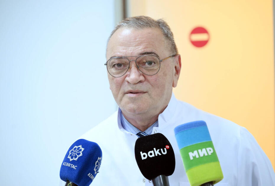 Azərbaycan və Çin həkimləri tarixi əməliyyat keçiriblər