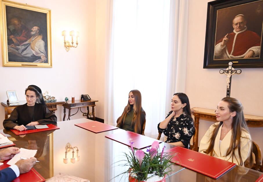 Birinci vitse-prezident Mehriban Əliyevanın Vatikan şəhər-dövlətinin qubernatorluğunun prezidenti ilə görüşü olub