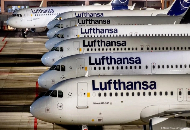 Lufthansa может отменить около 100 рейсов