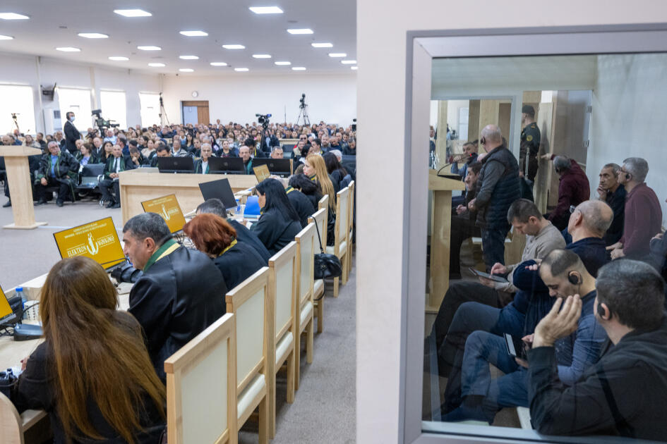 На суде оглашены показания об убийствах и взятии в заложники мирных жителей Азербайджана вооруженными силами Армении