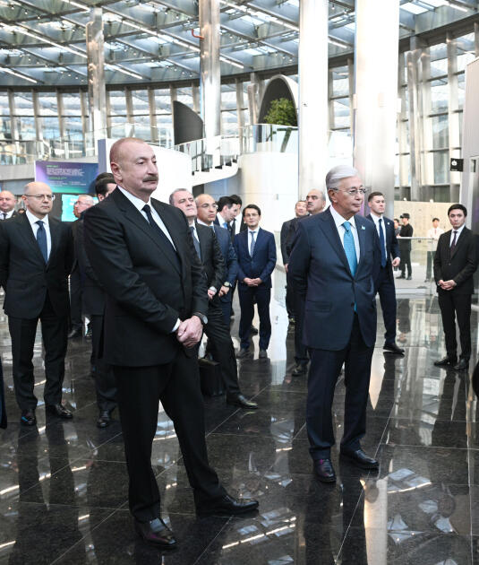 Prezident İlham Əliyev və Prezident Kasım-Jomart Tokayev Astanada “Alem.ai” Beynəlxalq Süni İntellekt Mərkəzində olublar