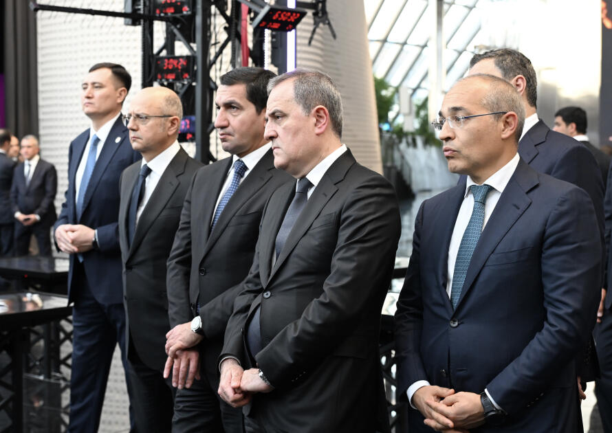 Prezident İlham Əliyev və Prezident Kasım-Jomart Tokayev Astanada “Alem.ai” Beynəlxalq Süni İntellekt Mərkəzində olublar