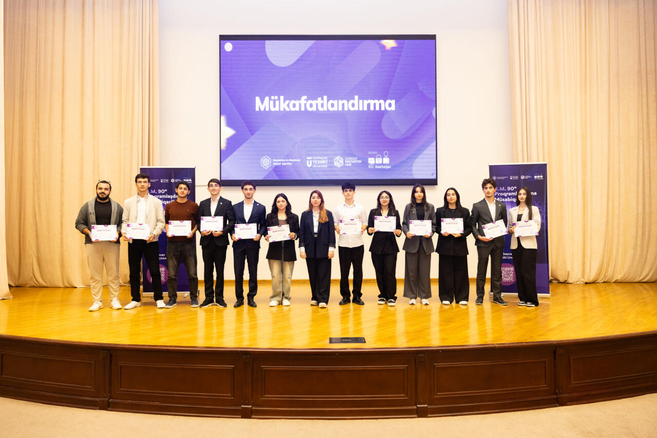 Məktəblilər arasında “R.M.90” proqramlaşdırma müsabiqəsi keçirilib