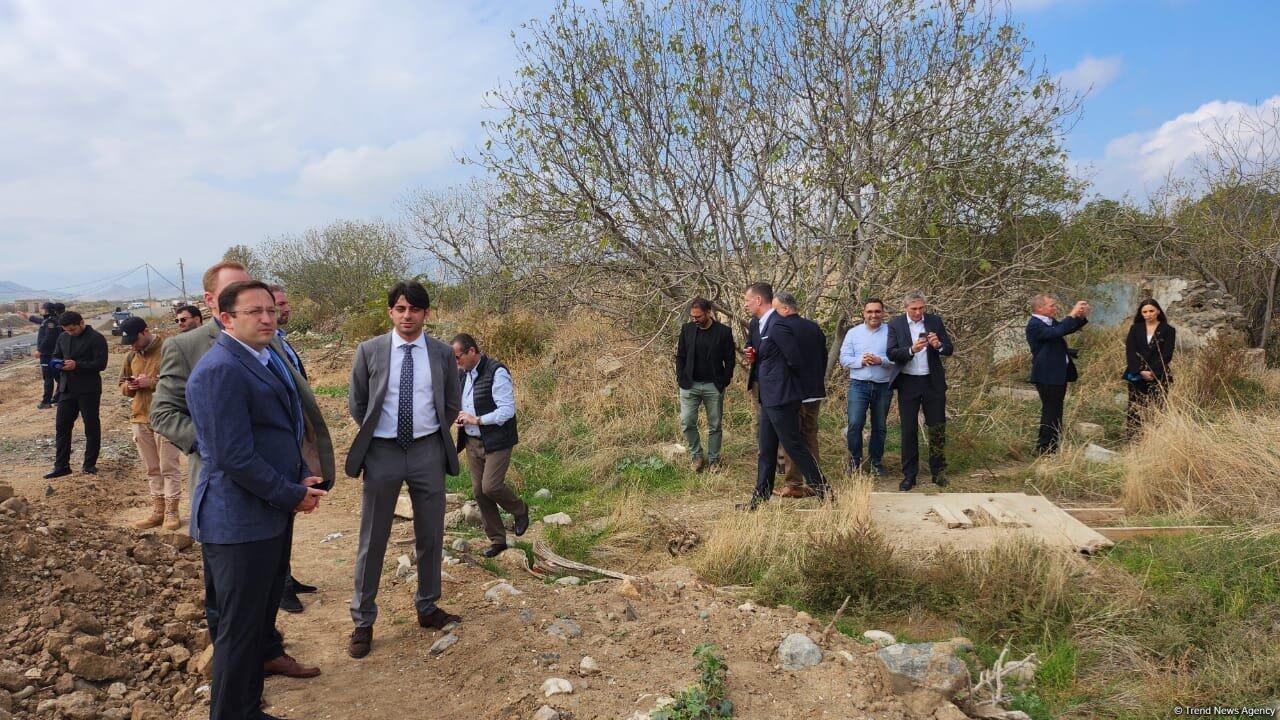 Ağdama səfər edən Beynəlxalq Səyahətçilər Ağdam Çörək muzeyinin qalıqlarını ziyarət ediblər