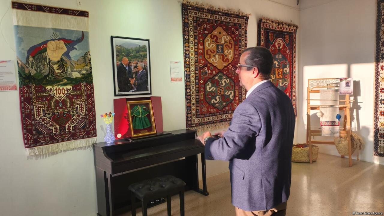 Ağdama səfər edən Beynəlxalq Səyahətçilər Ağdam Çörək muzeyinin qalıqlarını ziyarət ediblər