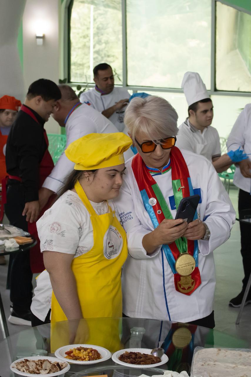 В Баку организовано "вкусное путешествие" в честь Международного дня шеф-поваров