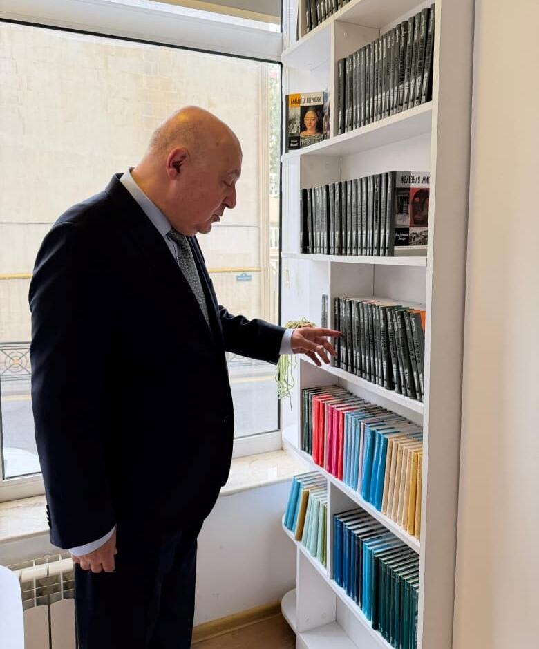Путь к литературной славе - встреча с Чингизом Абдуллаевым