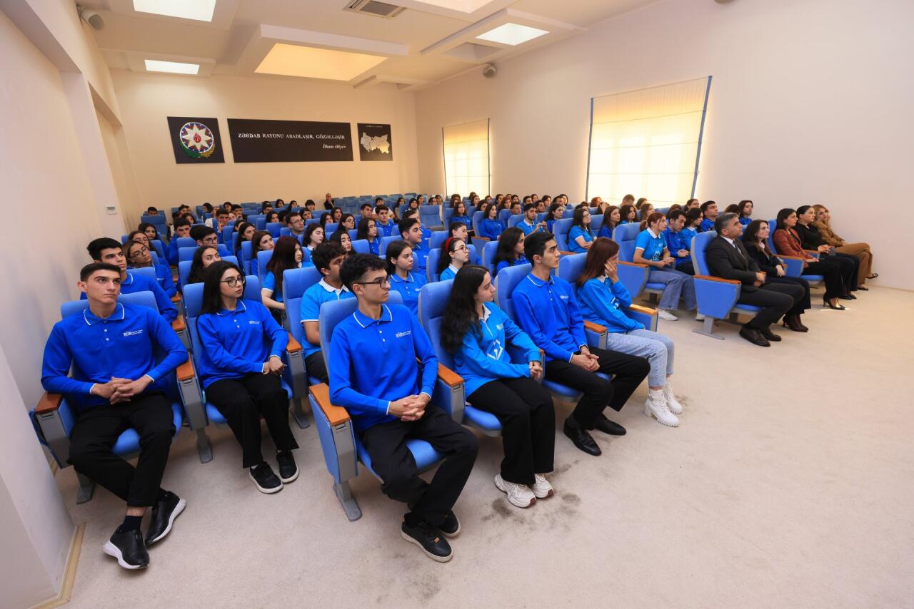 Azərbaycan milli mətbuatının 150 illik yubileyi ilə əlaqədar MEDİA və RİİB könüllüləri Zərdab şəhərinə səfər ediblər