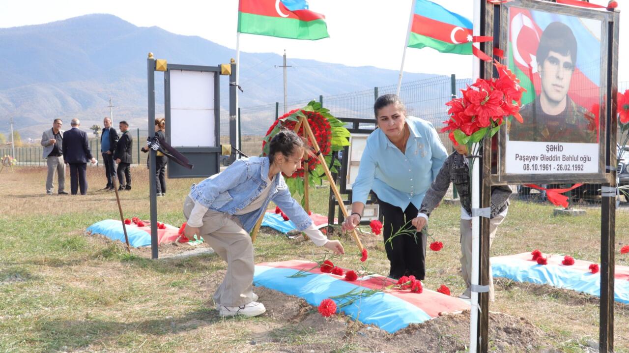 36 il sonra Xocalı məktəbinin məzunları bir araya gəliblər