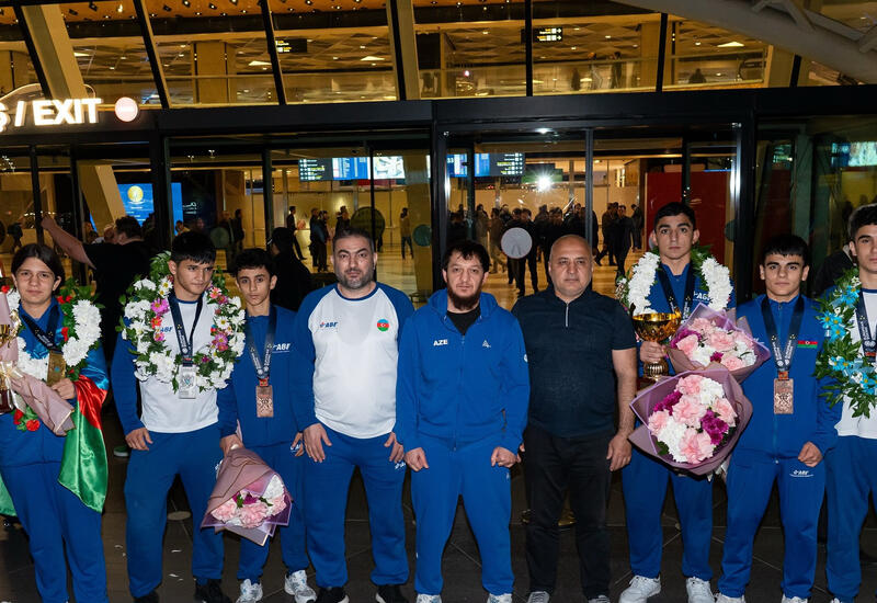 Сборная Азербайджана по боксу вернулась с чемпионата Европы U-15