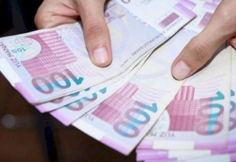 Bu şəxslərin maaşı artırıldı