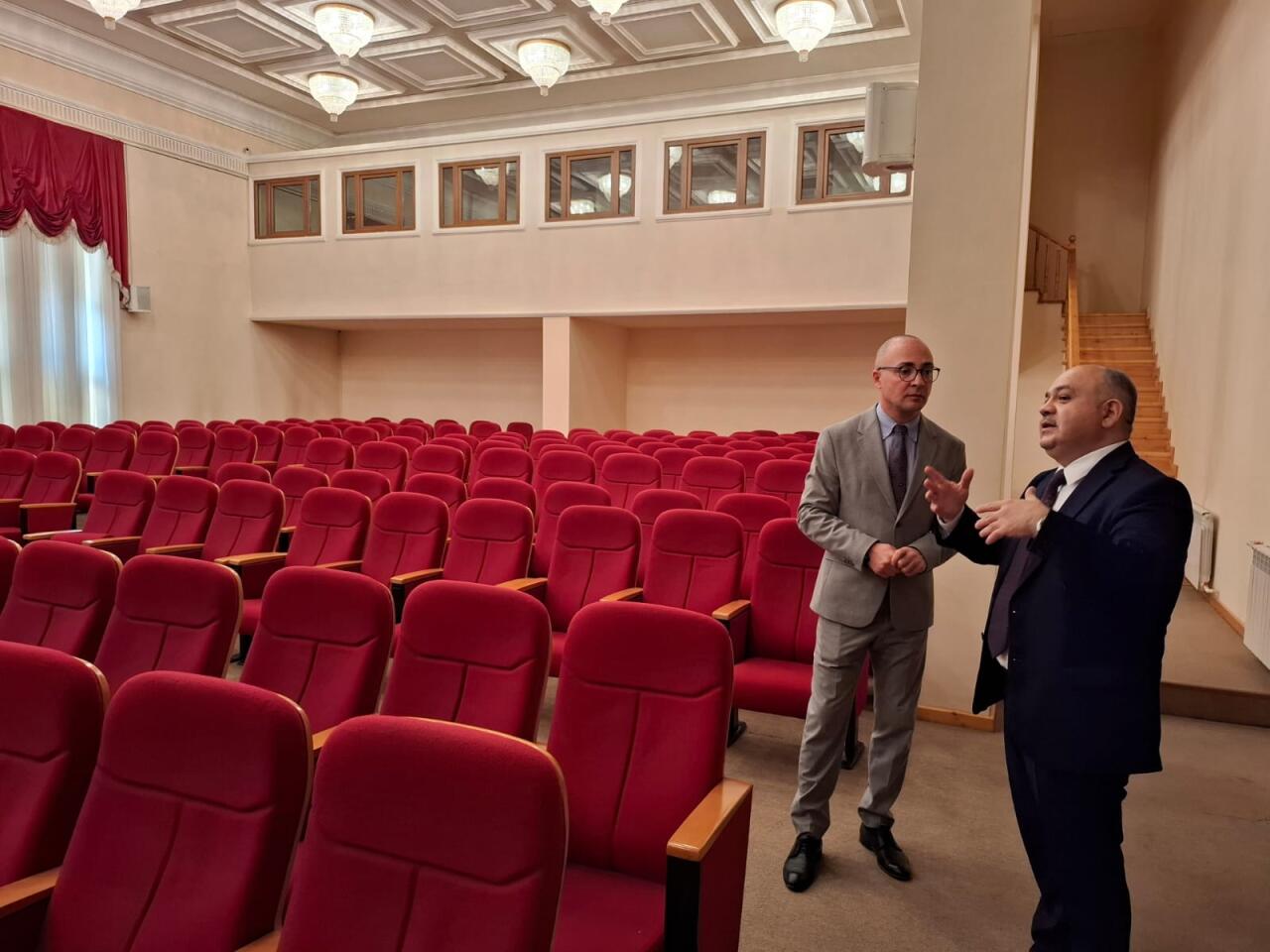 Театры Азербайджана и Узбекистана расширяют плодотворные международные связи