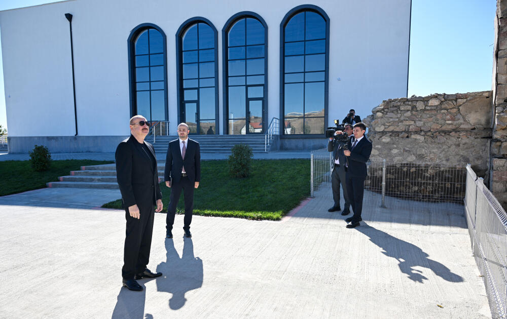 Президент Ильхам Алиев принял участие в открытии первого этапа села Хоровлу Джебраильского района