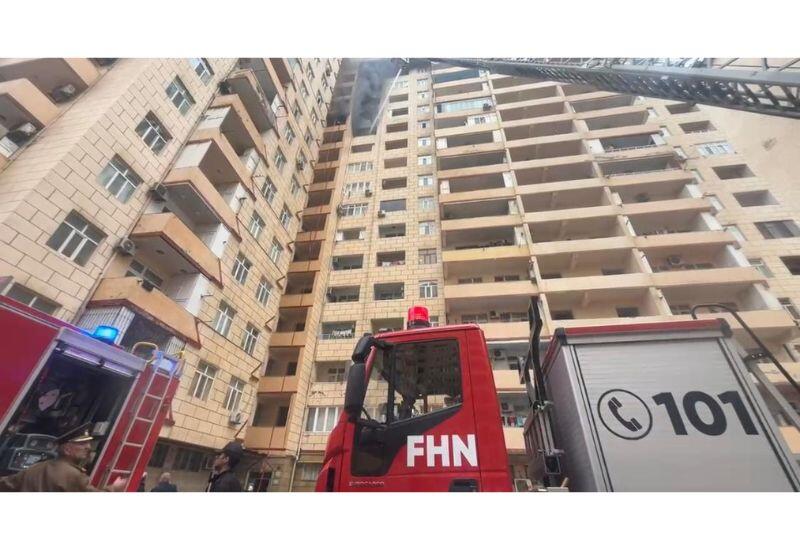Xırdalanda çoxmərtəbəli yaşayış binasında yanğın: