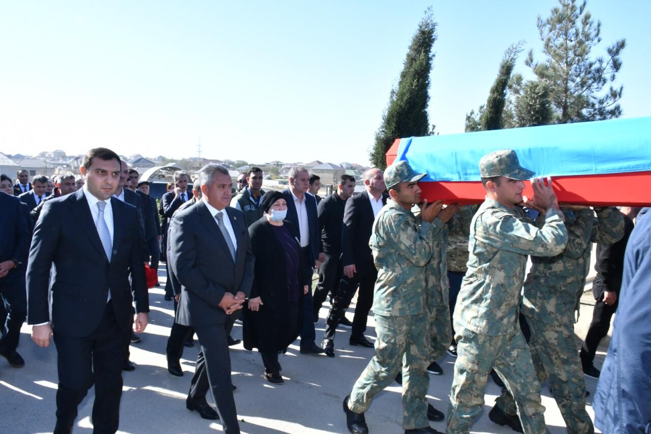 Birinci Qarabağ Müharibəsi şəhidi Abdulla Quliyevin Saray Şəhidlər Xiyabanında dəfn mərasimi keçirilib