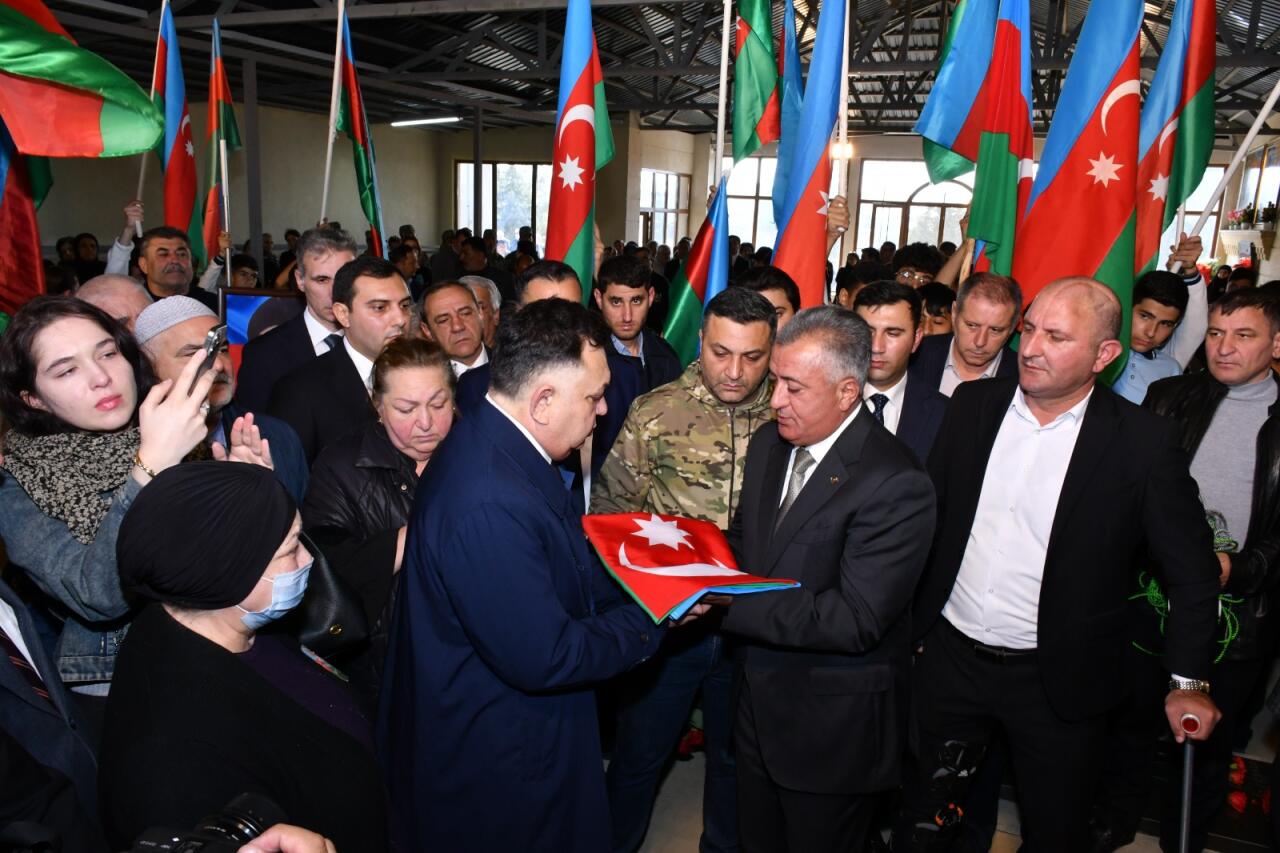 Birinci Qarabağ Müharibəsi şəhidi Abdulla Quliyevin Saray Şəhidlər Xiyabanında dəfn mərasimi keçirilib