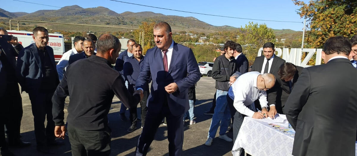 Очередная группа переселенцев прибыла в поселок Гырмызы Базар и село Сос