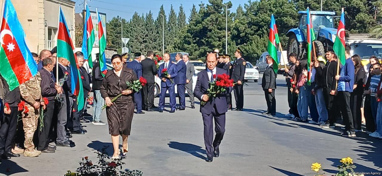 Почтена память жертв террора в Барде