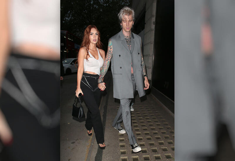 Machine Gun Kelly считает, что они расстались с Меган Фокс из-за сглаза