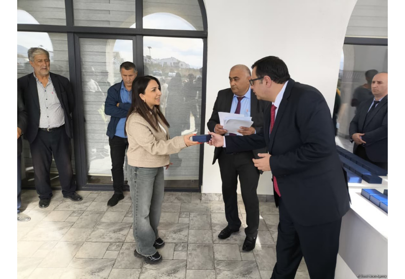 Ağdam rayonunun Xıdırlı kəndinə köçən ailələrə mənzillərin açarları təqdim edilib