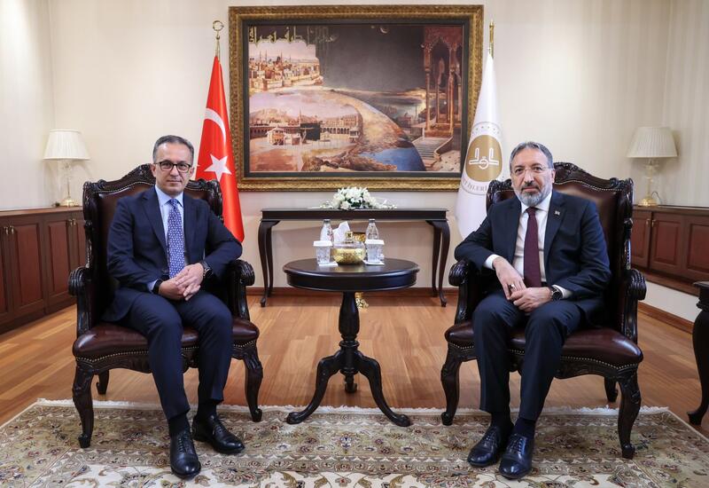 Азербайджан и Турция обсудили развитие сотрудничества в области религии и просвещения