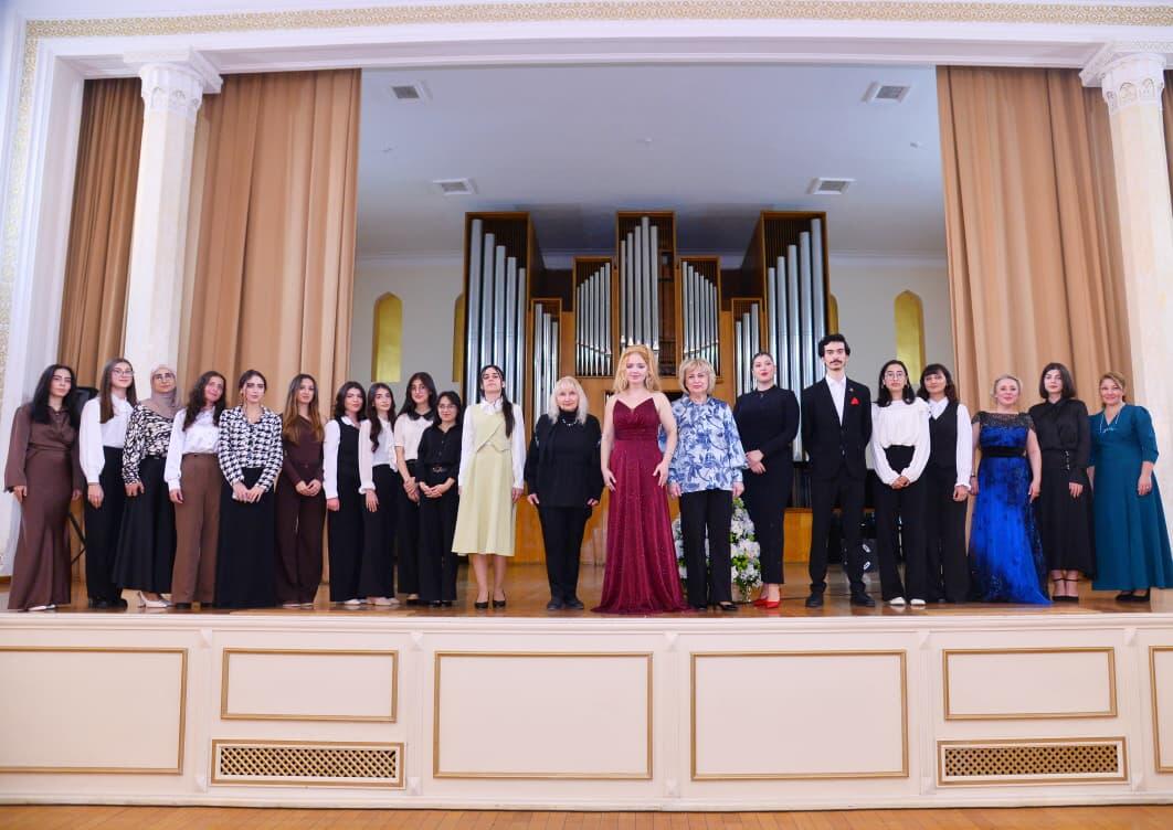 Творческое наследие во времени - в Баку представили проект "Время классической музыки"