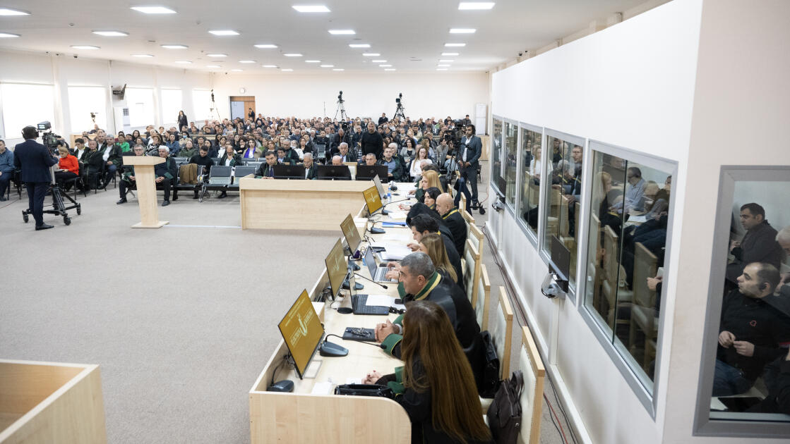 Ermənistan vətəndaşlarının məhkəmə istintaqı başa çatıb, prokurorlar çıxışa hazırlaşmaq üçün hakimdən vaxt istəyib