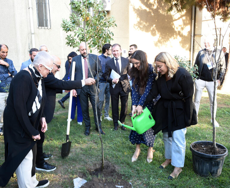 В рамках ART Weekend представлен перформанс «Фисташка: живое наследие»