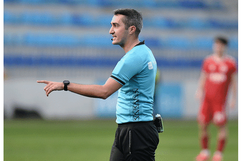 Азербайджанский арбитр обслужит матч "Наполи" - "Айнтрахт"