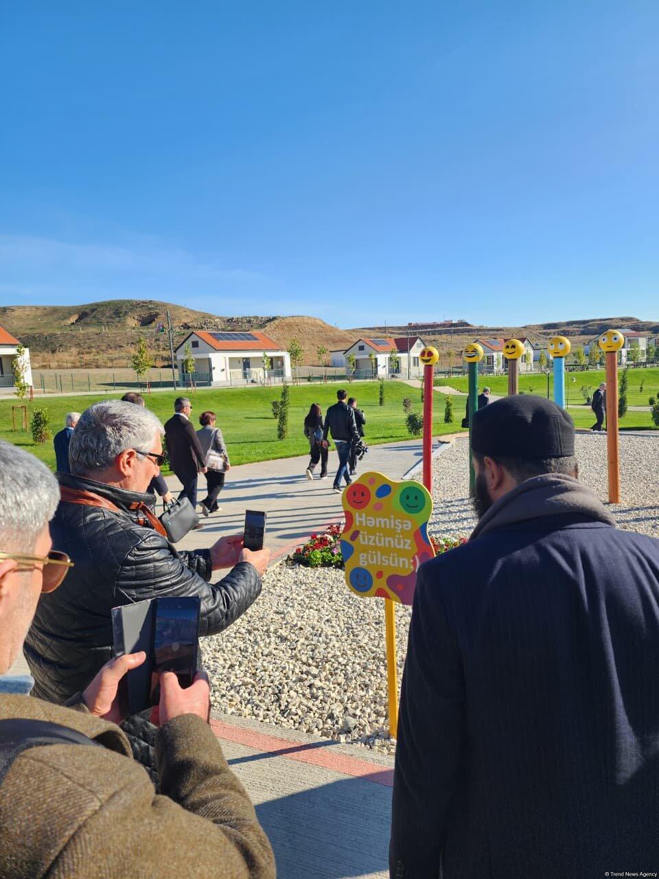 Руководители посольств и международных организаций, аккредитованных в Азербайджане, посетили село Хоровлу