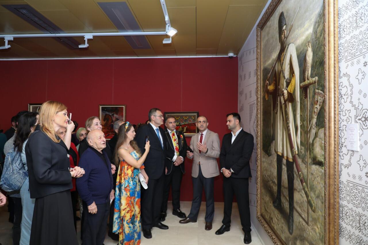 В Баку открылась интересная экспозиция в честь Победы